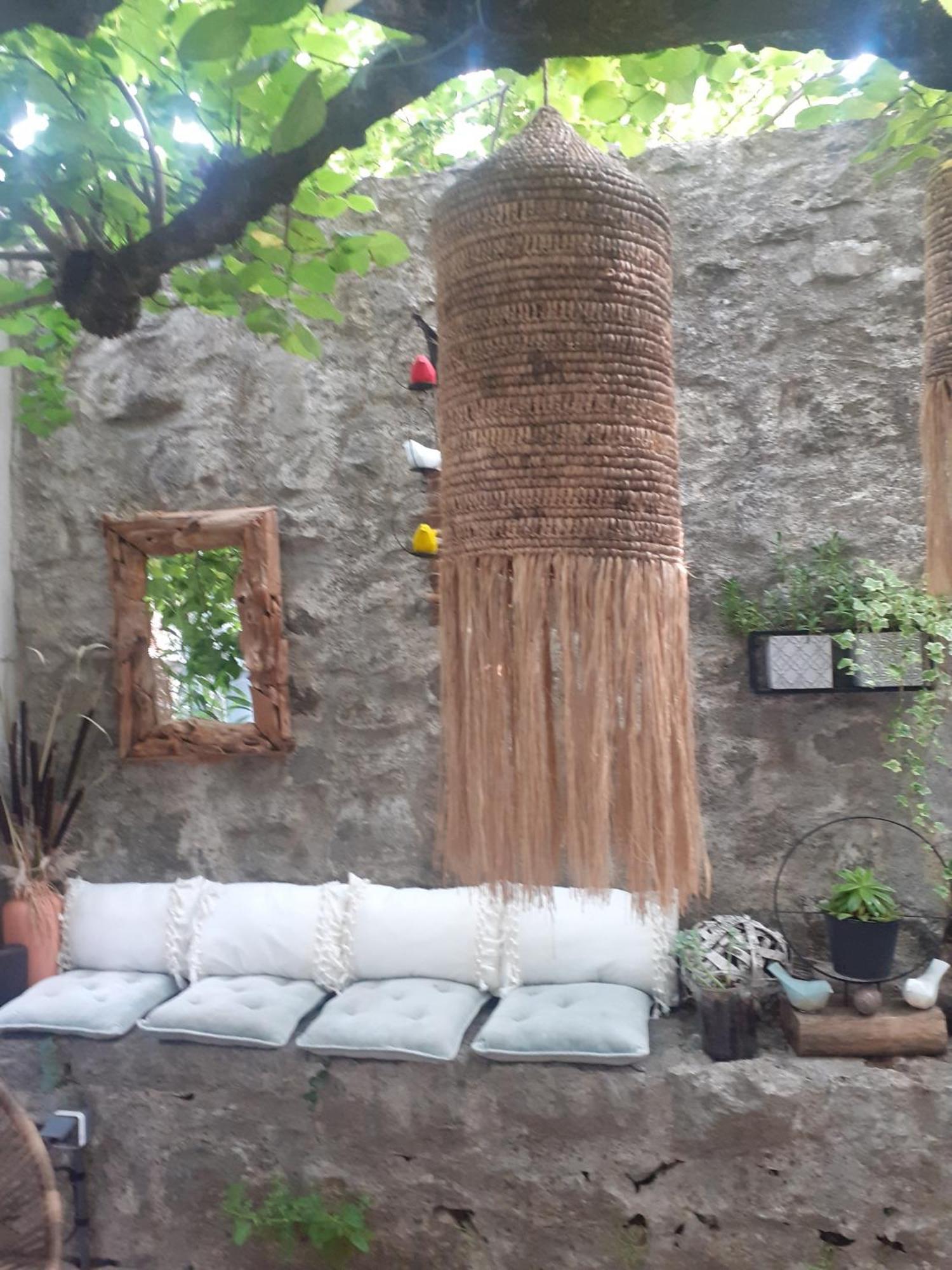 SOUS LE TILLEUL à RUOMS Exterior foto